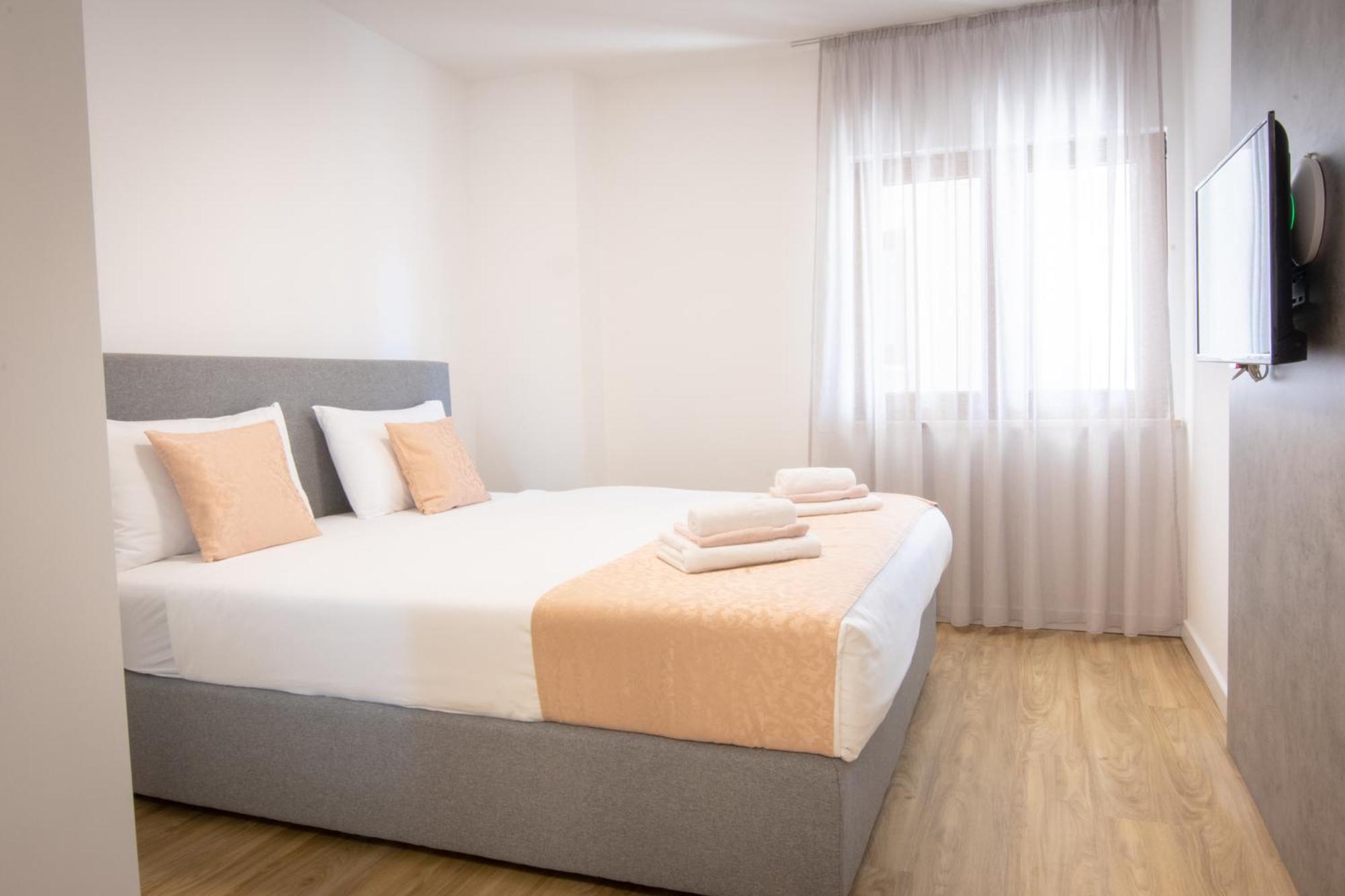 Bed & Breakfast Portun In The Center Baska Voda Bagian luar foto