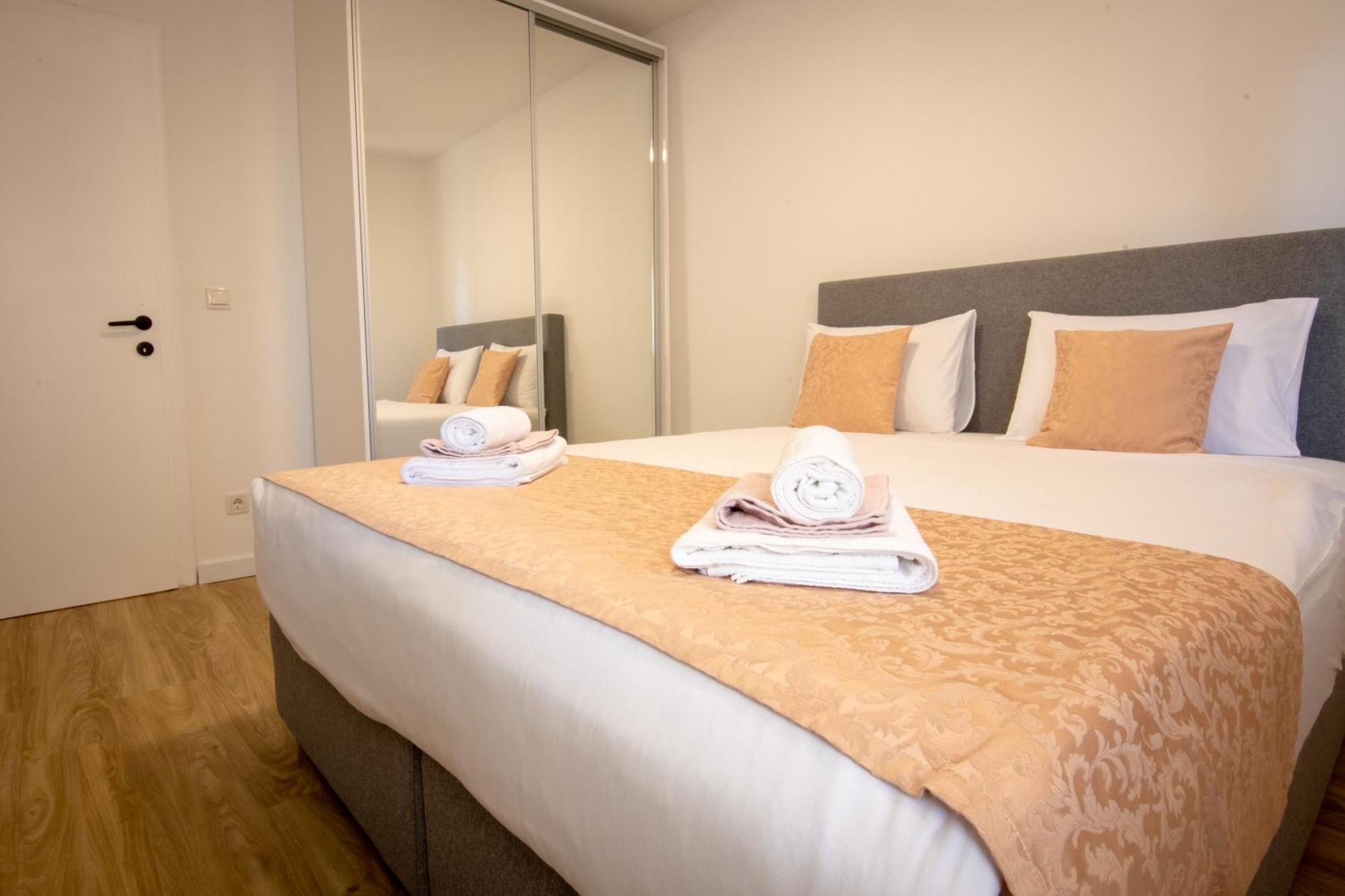 Bed & Breakfast Portun In The Center Baska Voda Bagian luar foto