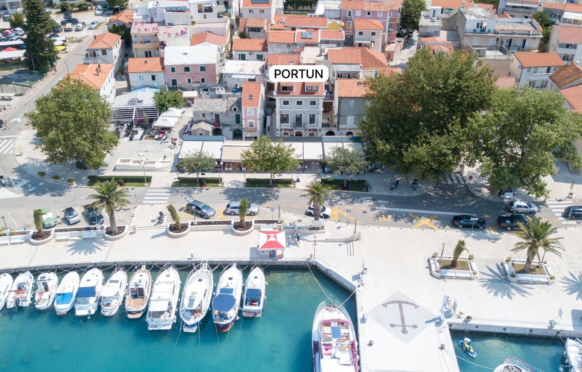 Bed & Breakfast Portun In The Center Baska Voda Bagian luar foto