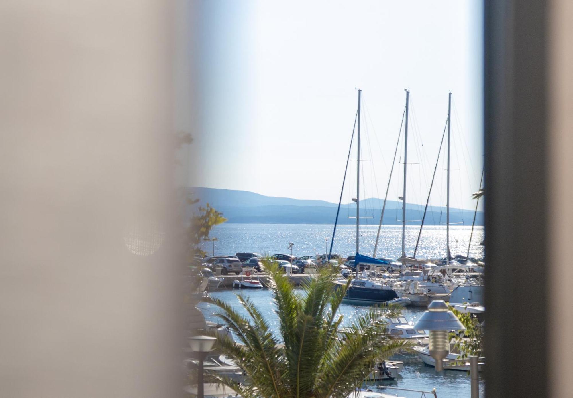 Bed & Breakfast Portun In The Center Baska Voda Bagian luar foto