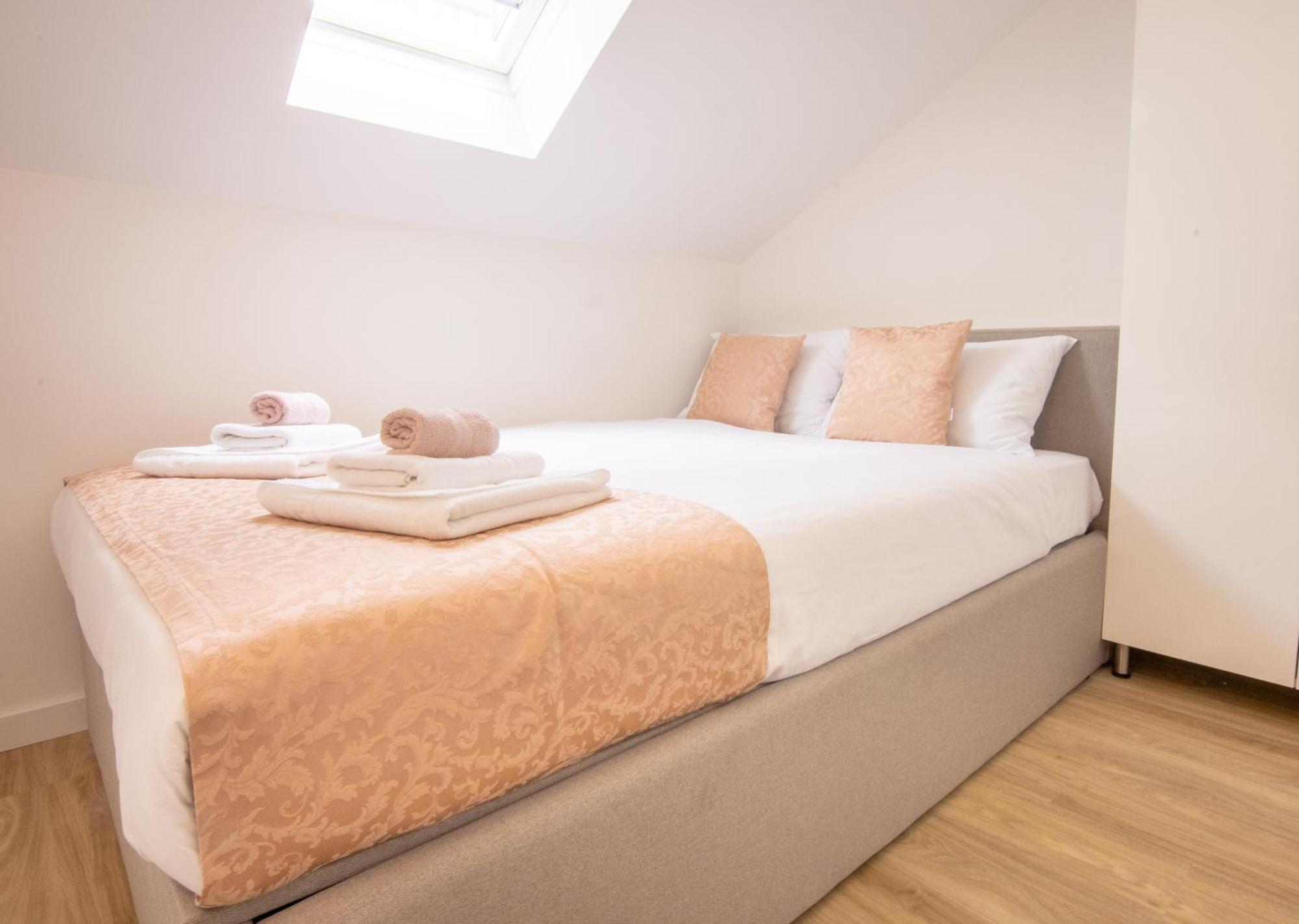 Bed & Breakfast Portun In The Center Baska Voda Bagian luar foto