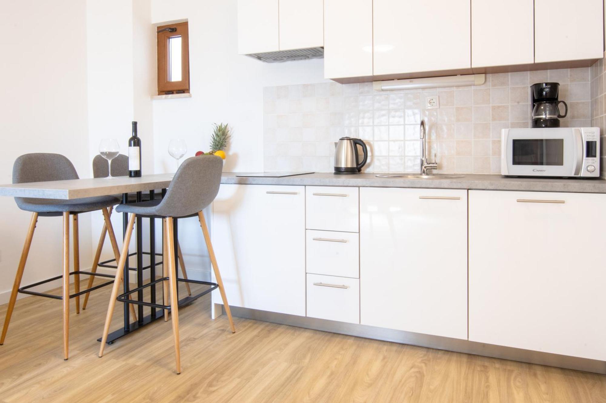 Bed & Breakfast Portun In The Center Baska Voda Bagian luar foto
